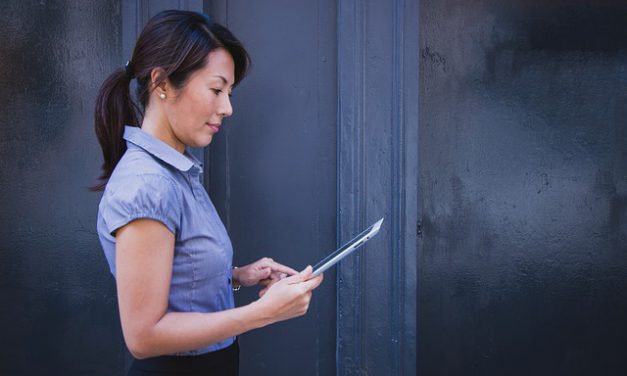 ¿Las mujeres deben ayudar a servir la cena del Señor?